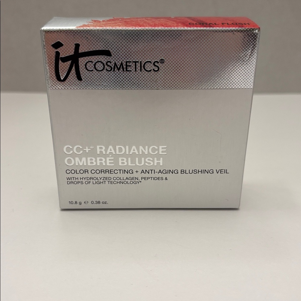 It Cosmetics CC+Radiance Ombré Blush in Coral Flush